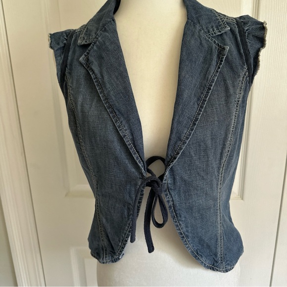 Vintage Y2K BCBG Denim Vest Size M - Picture 1 of 12